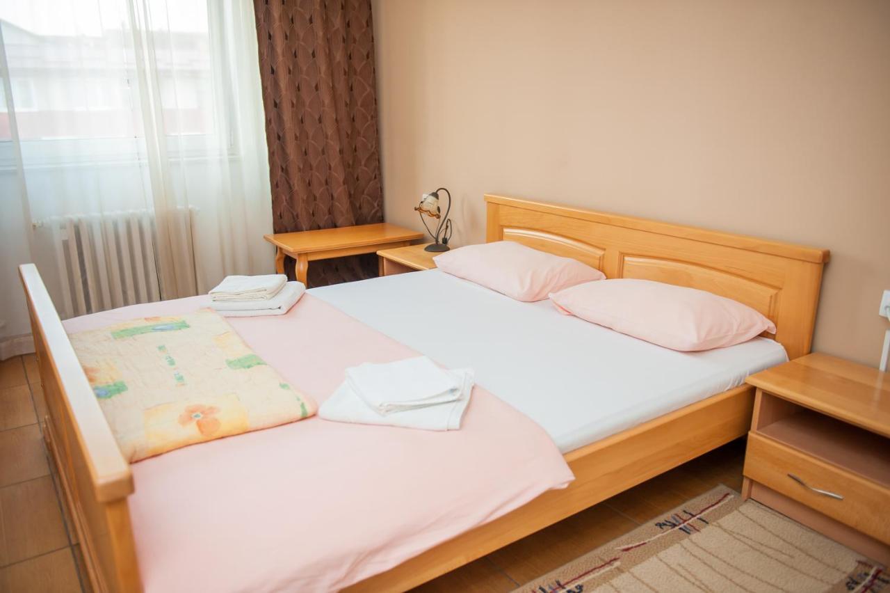 Hotel Prenociste "Nacional" Prnjavor Zewnętrze zdjęcie